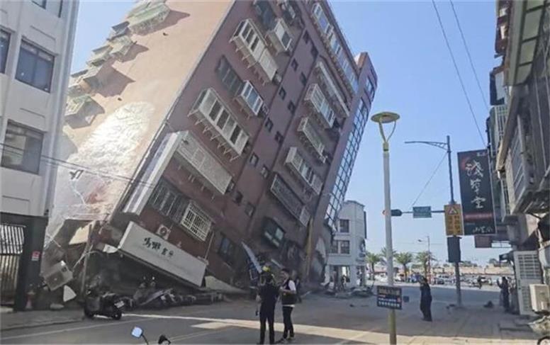 قوی‌ترین زلزله ۲۵ سال اخیر در تایوان