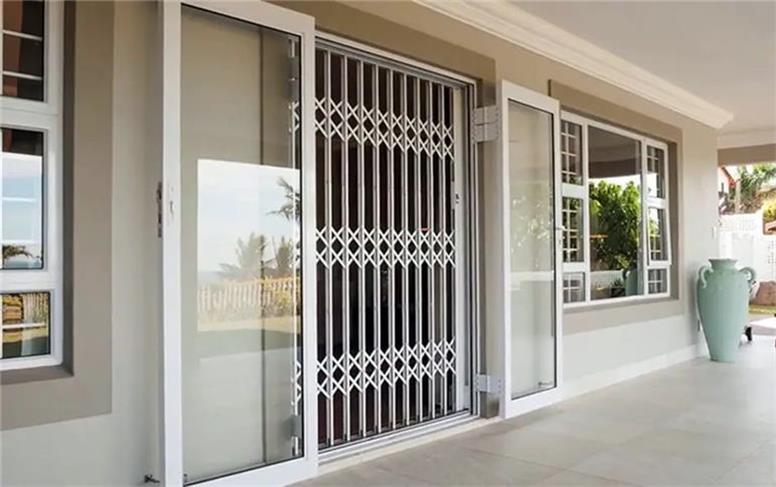 قیمت حفاظ آکاردئونی 1404