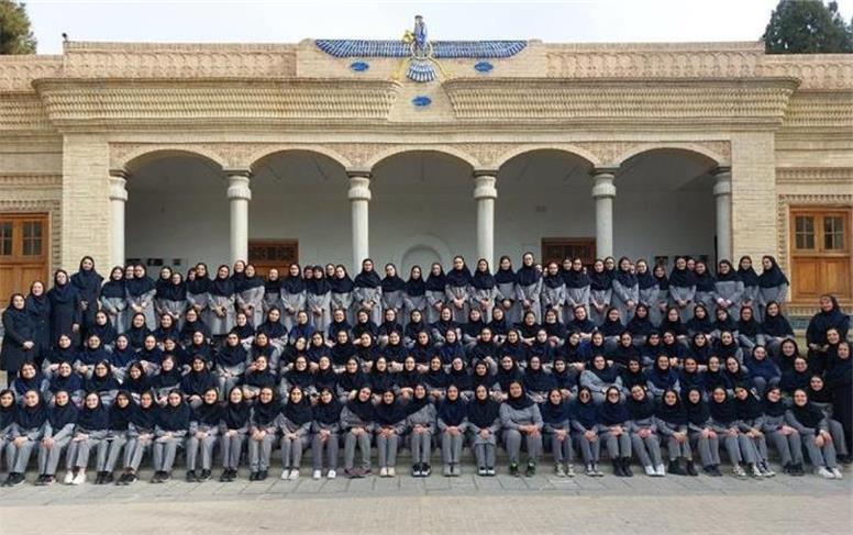 بهترین مدارس غیرانتفاعی در تهران چه خدماتی را ارائه می دهند؟