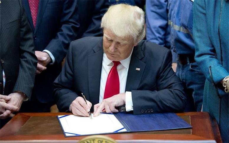 فرمان اجرایی ترامپ علیه ایران امضا شد/ تعرفه ۲۵ درصدی اعمال می شود