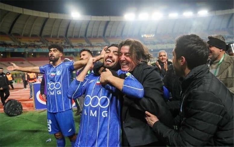 ستاره خارجی استقلال به ایران بازگشت