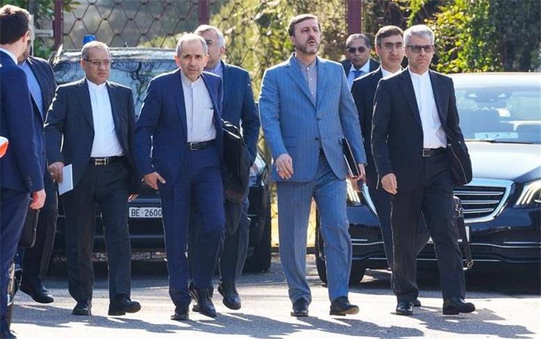 ادعای اکسیوس: ناامیدی کوشنر و ویتکاف از آنچه که صبح از طرف ایرانی شنیدند/ ادعای سی‌ان‌ان: ویتکاف و عراقچی مذاکره مستقیم داشتند