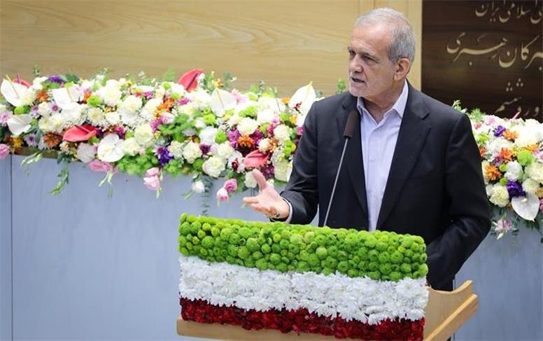 پزشکیان: هرگز حاضر نیستم کاری انجام دهم که کشور به هم بریزد