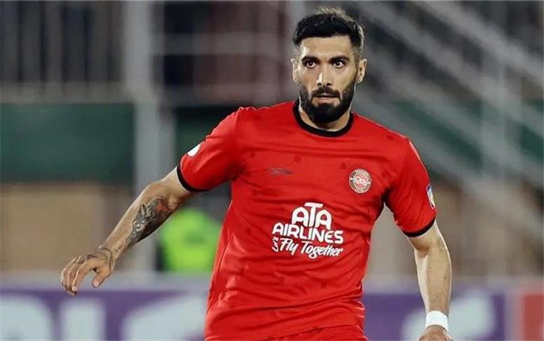 عارف آقاسی به استقلال نزدیک شد