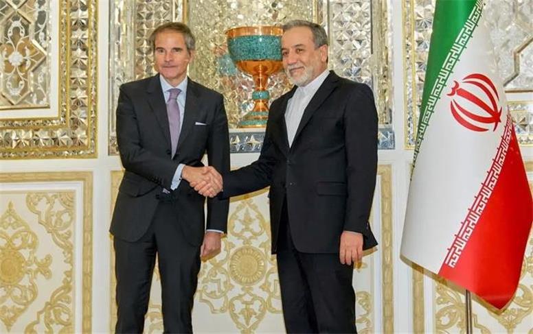 خبر دیدار گروسی و عراقچی در مصر صحت ندارد