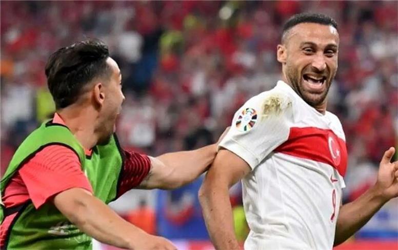 جنک توسون؛ مهاجم سرشناس مدنظر پرسپولیس