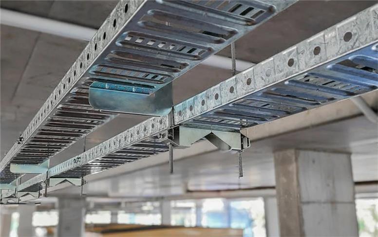 قیمت سینی کابل در سال 1404؛ چه عواملی باعث افزایش یا کاهش آن می‌شود؟