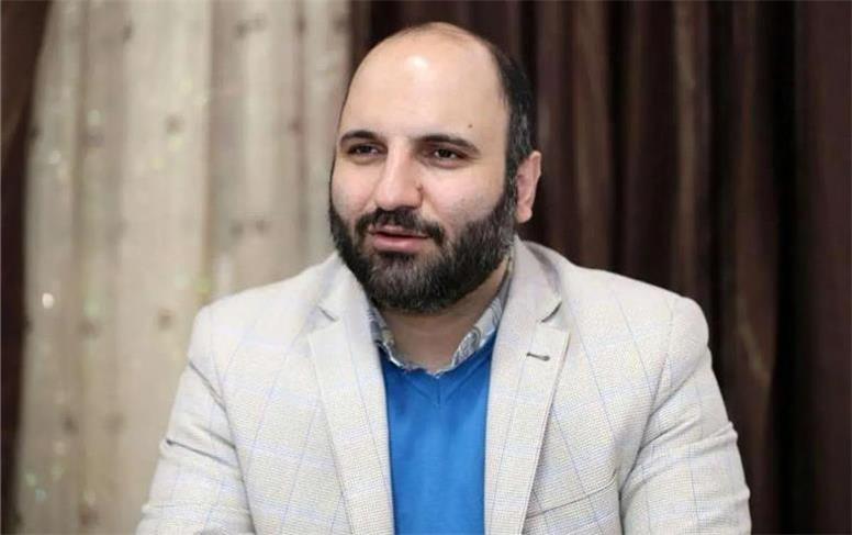 احضار رضا عاشری به دلیل توهین به پزشکیان