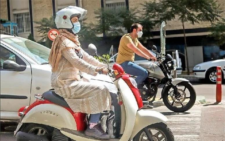 در قوانین کشور هیچگونه منع قانونی برای موتورسواری خانم‌ها نداریم