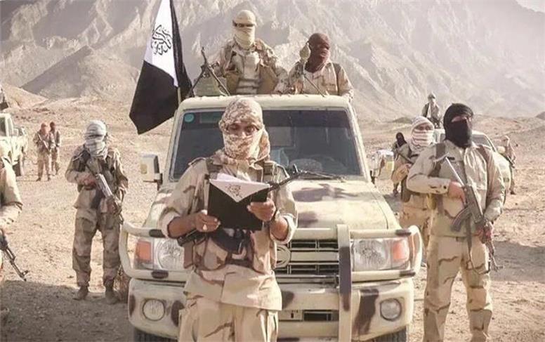حمله افراد مسلح به دادگستری زاهدان / انتقال مجروحان به بیمارستان