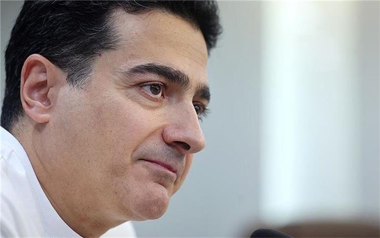همایون شجریان از لغو کنسرت در پی برخی ناهماهنگی ها خبر داد