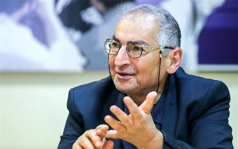 زیباکلام: نداشتن برق، آب، گاز و آلودگی هوا ریشه در سیاست‌های جبهه پایداری و جلیلی دارد