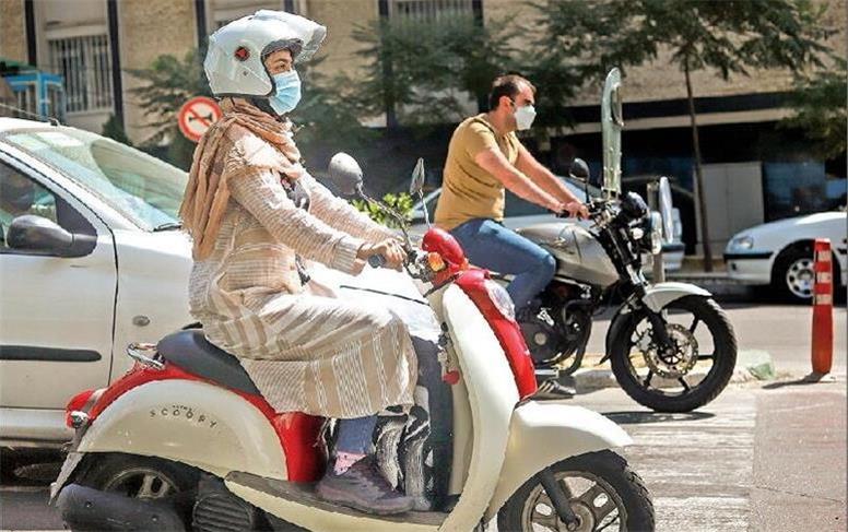 قفل موتورسواری زنان در آستانه شکسته شدن