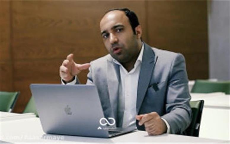 ضرورت اقناع افکار عمومی درباره افزایش قیمت بنزین