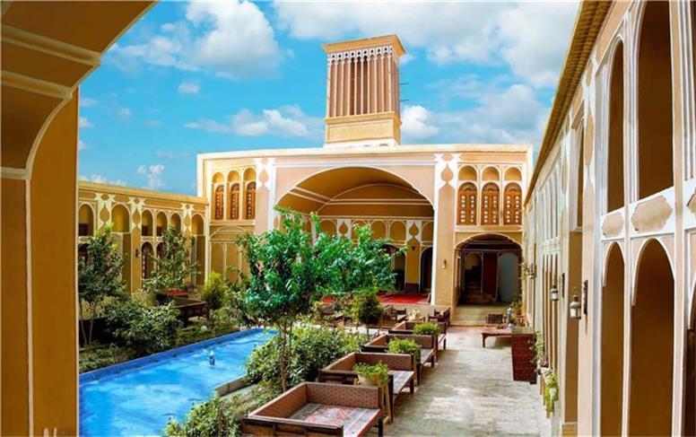 اقامت در دل تاریخ؛ معرفی بهترین هتل های سنتی یزد با حال ‌و ‌هوای اصیل کویری