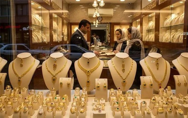 قیمت طلای 18عیار ظهر امروز دوشنبه ۲۶ آبان ۱۴۰۴؛ طلا دوباره گران شد؟