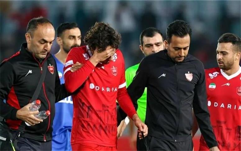 خبر شوک آور برای پرسپولیس؛ ستاره پرسپولیس دربی را از دست داد