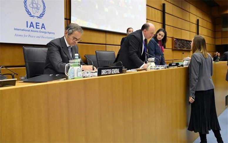 قطعنامه پشت قطعنامه