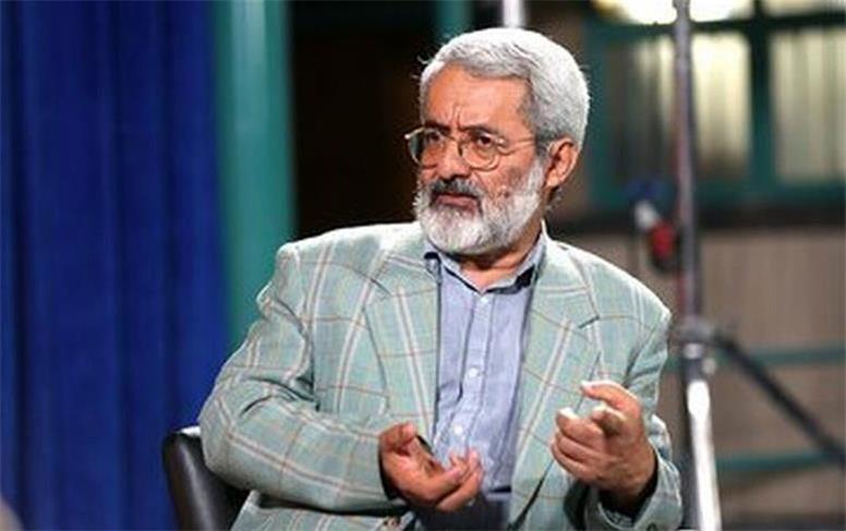 سلیمی نمین: تندروها ادامه‌ دهنده راه احمدی‌نژاد هستند/ باید مردم را نسبت به این افراد آگاه کرد