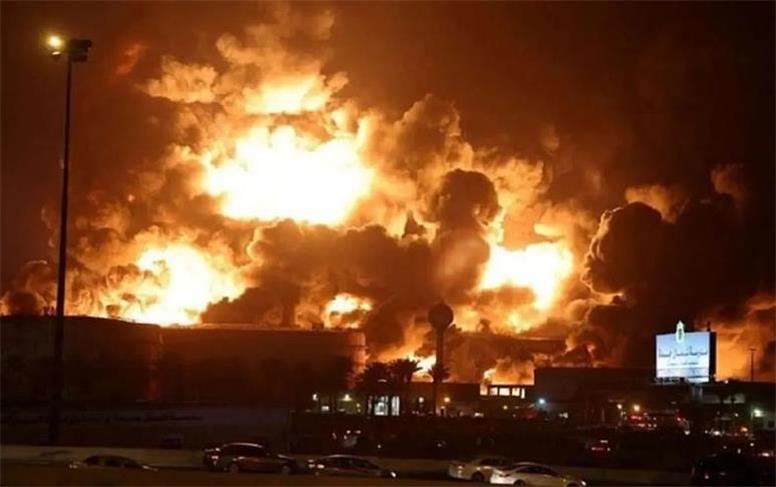 انصارالله یمن: طی دو حمله پهپادی، موقعیت‌های حساس در فرودگاه ابها و تأسیسات آرامکو در عربستان را هدف قرار دادیم