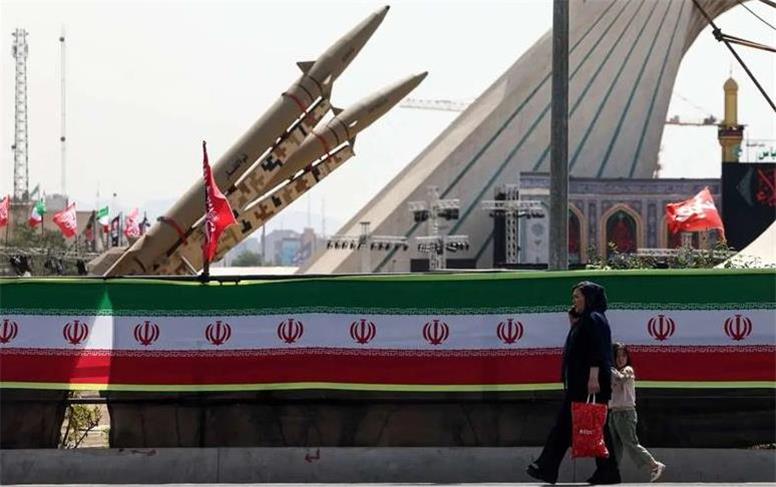 آخرین تحولات جنگ؛ حملات متقابل ایران و آمریکا، افزایش قیمت نفت و تحولات باب‌المندب