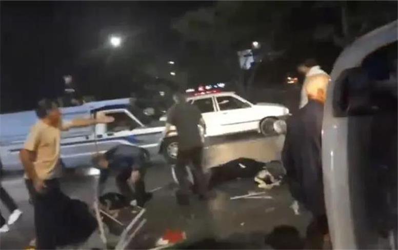 جزییات حادثه برخورد خودرو با تجمع‌کنندگان در مشهد ؛ 4 کشته و ۱۰ مصدوم!