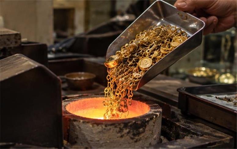قیمت طلای دست دوم امروز یکشنبه ۱۹ مهر ۱۴۰۵؛ بازار طلا در مسیر نزولی