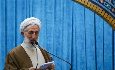 کاظم صدیقی در نمازجمعه تهران: برای افرادی که از من دفاع کردند دعا می‌کنم