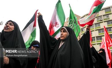 تجمع زنان چادری در حمایت از طرح نور در تهران+ تصاویر