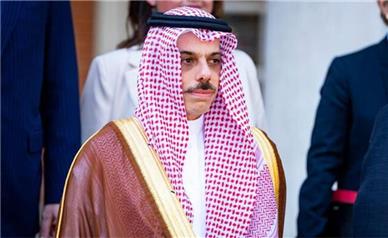 عربستان: هر توافق صلحی بدون مشارکت روسیه، بی‌معنی است