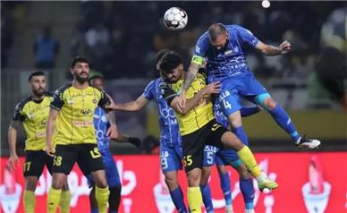 پیروزی ارزشمند استقلال در مقابل سپاهان در ورزشگاه نقش جهان؛ سپاهان قهرمان نیم فصل شد