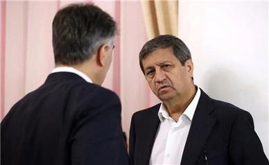 بازگشت همتی به بانک مرکزی؛ واکنش مثبت بازار به بازگشت همتی