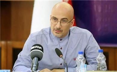 یک روزنامه‌نگار: در صداوسیما روزانه ۹۶ میلیارد تومان از پول مردم خرج می‌شود.