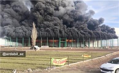 آتش‌سوزی مهیب در سردخانه محور اردبیل–مغان+ فیلم