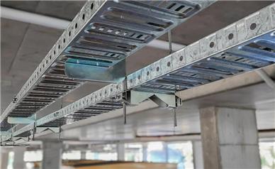قیمت سینی کابل در سال 1404؛ چه عواملی باعث افزایش یا کاهش آن می‌شود؟