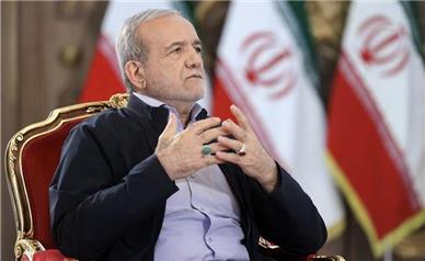 همان کسانی که روزی به‌کلی با برجام مخالف بودند، حالا می‌گویند دیدید اسنپ‌بک فعال شد؟ این تناقض است/ اگر کسی در خارج، روسری ندارد، آیا یعنی بی‌عفت است؟