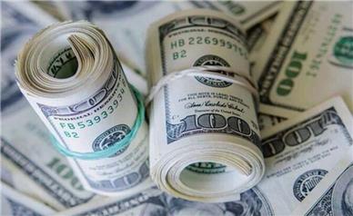 قیمت دلار امروز دوشنبه ۱۴ مهر ۱۴۰۴؛ کاهش ارزش اسکناس آمریکایی