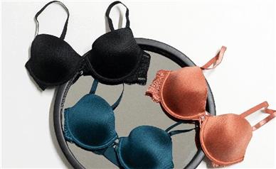 آیا سوتین اسفنجی باعث كوچك شدن سینه میشود؟