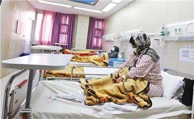 فقر سطح درمان را کاهش داده است/ انحصار در اقتصاد جامعه را فقیر کرده است