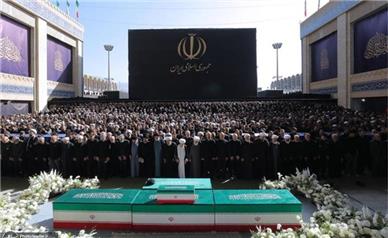 وداع میلیونی با رهبر شهید در مصلیتهران در روز دوم تشییع