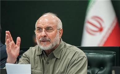 می‌جنگیم و مذاکره می‌کنیم تا بازدارندگی پایدار ایجاد شود / آمریکا باید تنبیه شود تا خواسته‌های ایران را بپذیرد