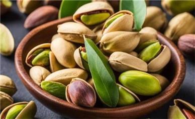 رنگ مغز پسته چه چیزی درباره کیفیت آن می‌گوید؟