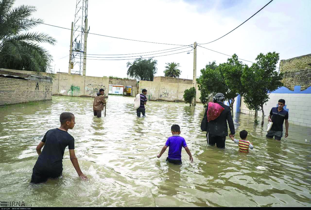 مردم جنوب کشورگرفتار در میانه سیل و ویرانی