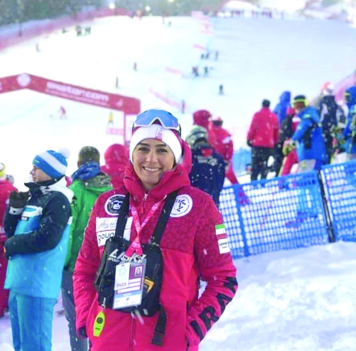 واکنش به ممنوع‌الخروج شدن
 سرمربی تیم اسکی زنان