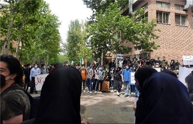 دانشگاه شریف:  ۳۳ حکم بدوی برای دانشجویان در ارتباط با وقایع اخیرصادر شده است