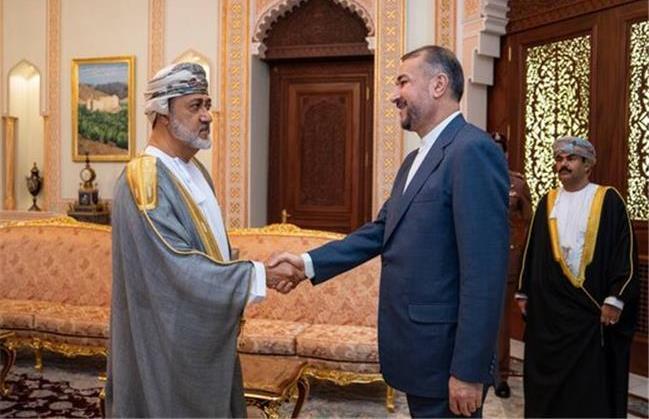 دیدار امیرعبداللهیان با پادشاه عمان برای رساندن پیام رئیسی