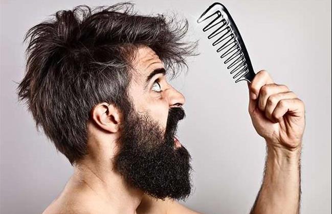 چه کسانی بیشتر در معرض ریزش مو قرار دارند؟