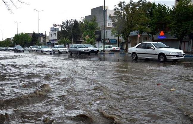 ۱۱ شهر کشور در محاصره سیلاب