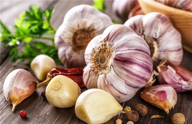 خوردن ۶ حبه سیر در روز معجره می‌کند!