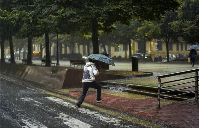 ورود سامانه بارشی جدید از فردا؛ باران در راه ایران